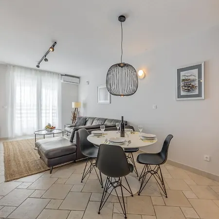 Apartment Stiv Luxe