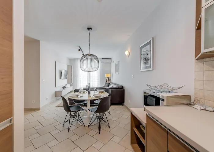 Stiv Luxe Apartment *